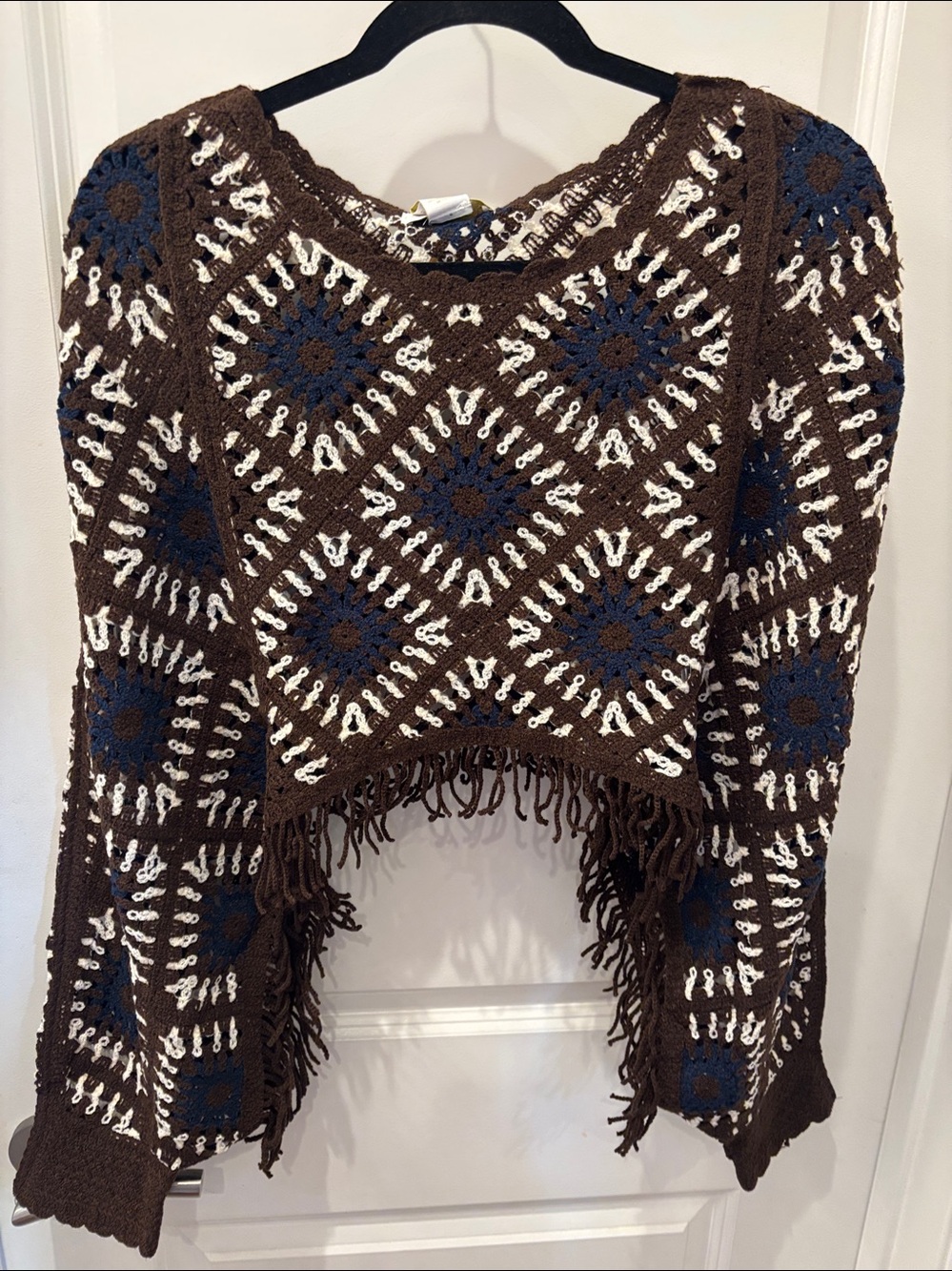 NWT House of Harlow 1960 crochet fringed Patterned Poncho Sweater